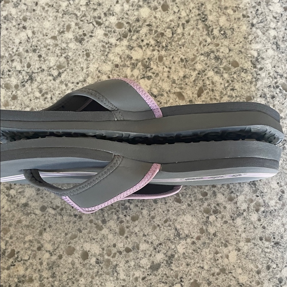 Nike Gray and Purple Flip Flops Celso - Picture 10 of 10